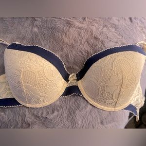 Woman’s bra 36D AdoreMe brand